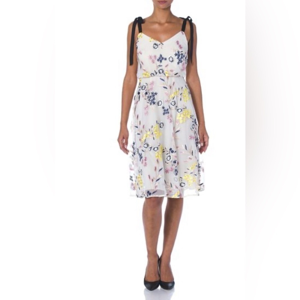 Donna Morgan Floral Embroidered Tulle Cream Yellow Tea Length Blouson Dress 10